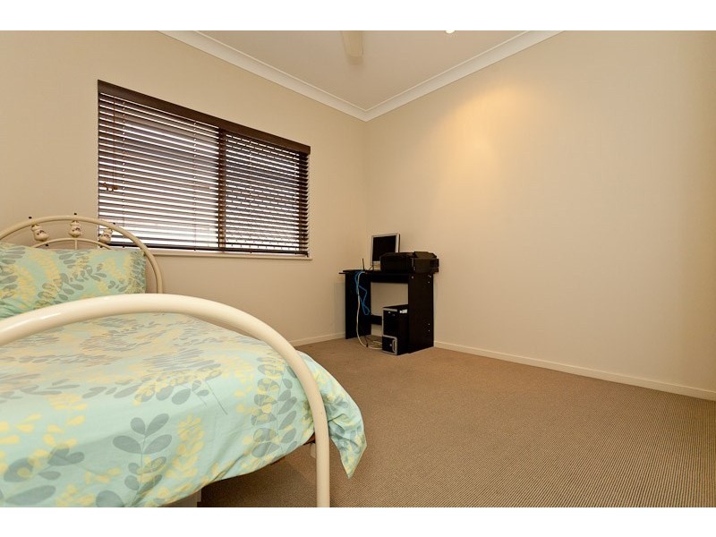 Bentley Park QLD 4869