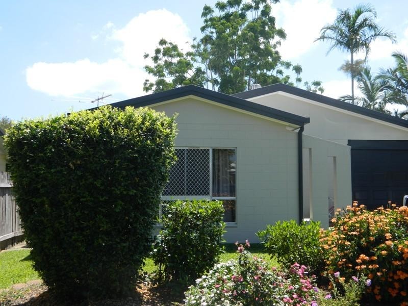 13 Royal Saxon Close, Mount Sheridan QLD 4868