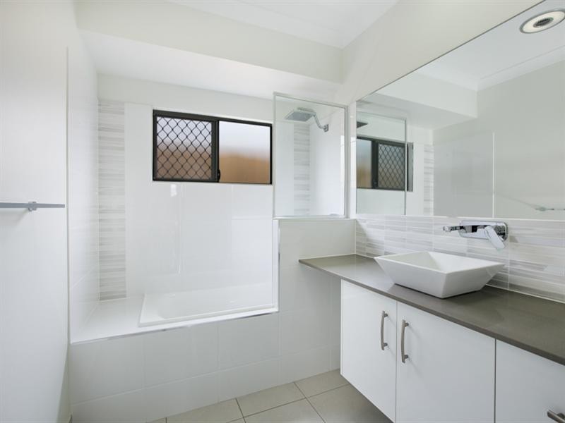 30 Devine Crescent, Gordonvale QLD 4865