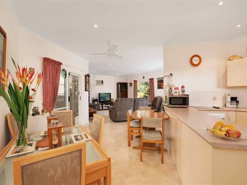 17 Julia Percy Close, Bentley Park QLD 4869