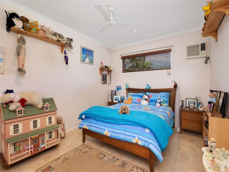 17 Julia Percy Close, Bentley Park QLD 4869