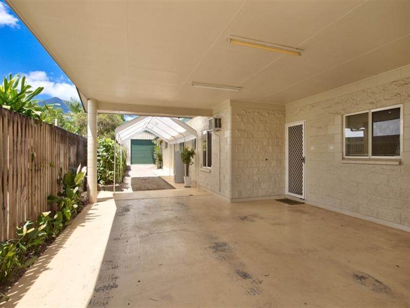 17 Julia Percy Close, Bentley Park QLD 4869