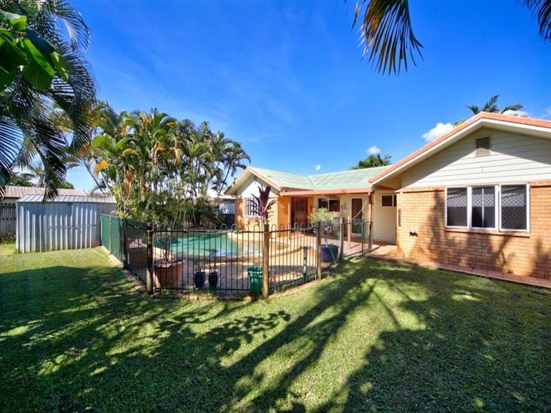 185 Robert Road, Bentley Park QLD 4869