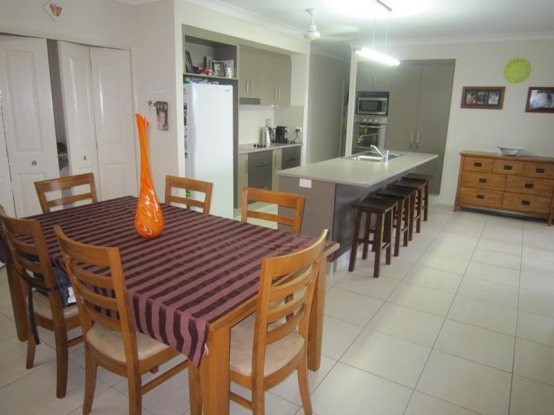 6 Anson Street, Bentley Park QLD 4869