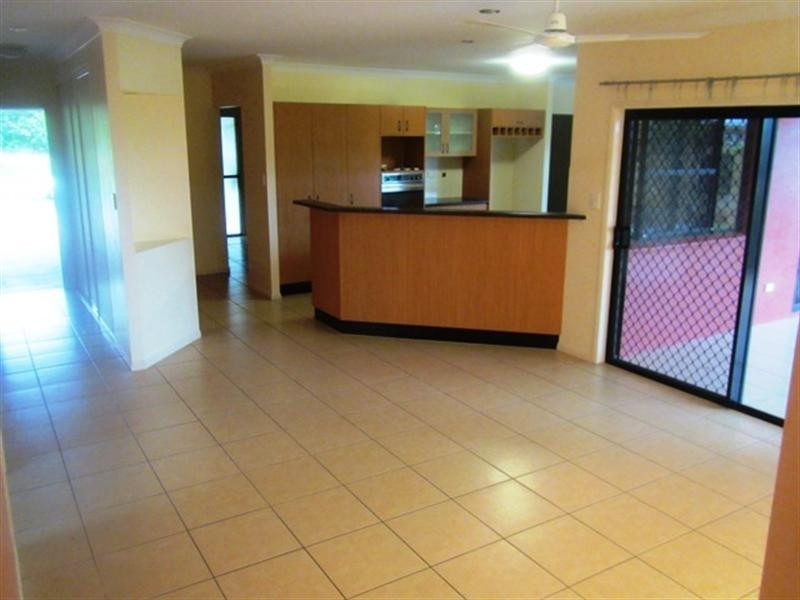 Bentley Park QLD 4869