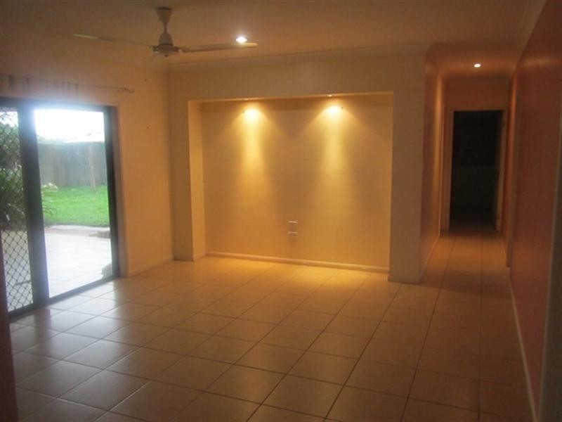 Bentley Park QLD 4869