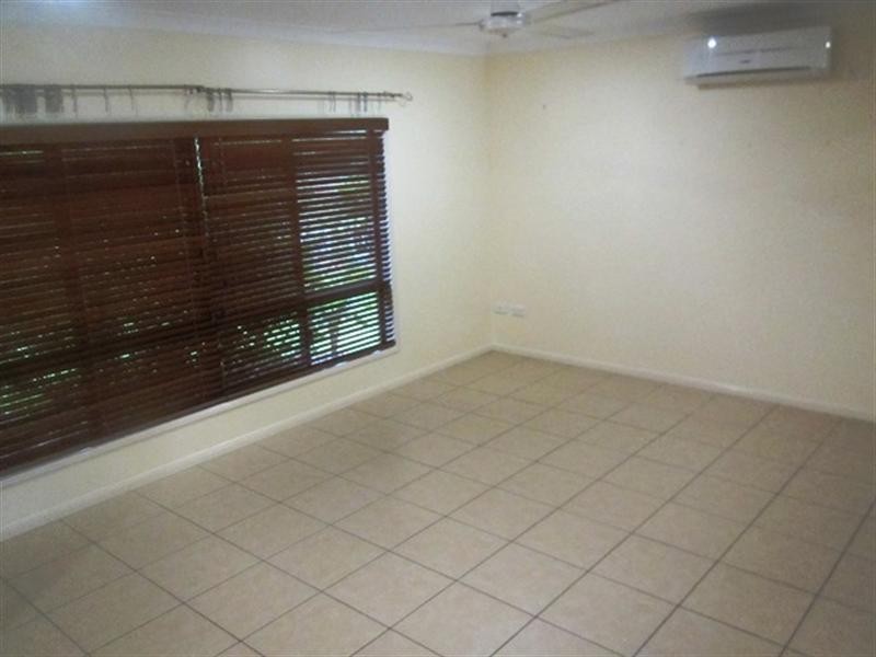 Bentley Park QLD 4869