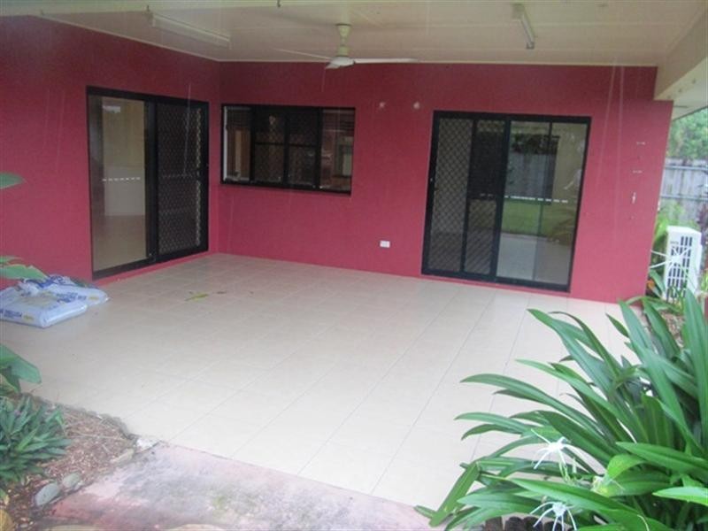 Bentley Park QLD 4869