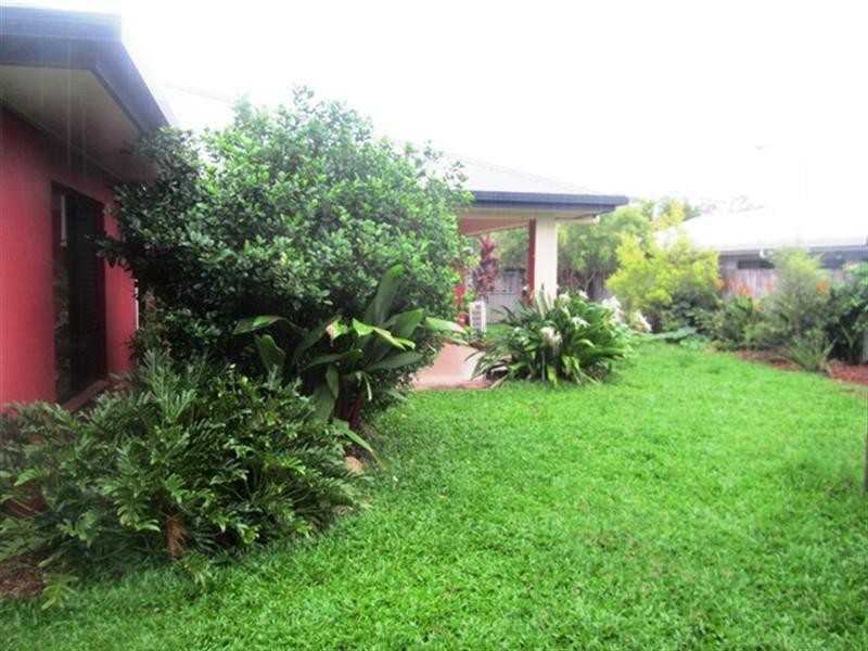 Bentley Park QLD 4869