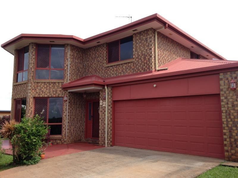 22 Allinga Close, Bentley Park QLD 4869