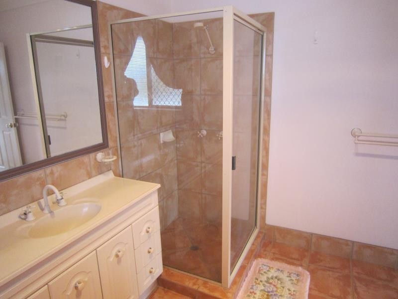 22 Allinga Close, Bentley Park QLD 4869