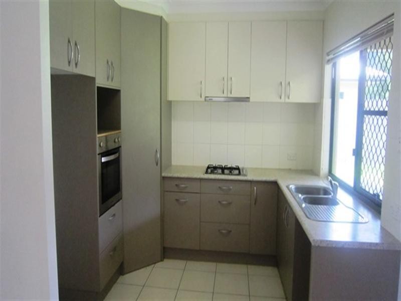 Bentley Park QLD 4869