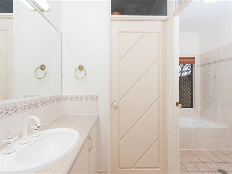 2 Newby Close, Edmonton QLD 4869