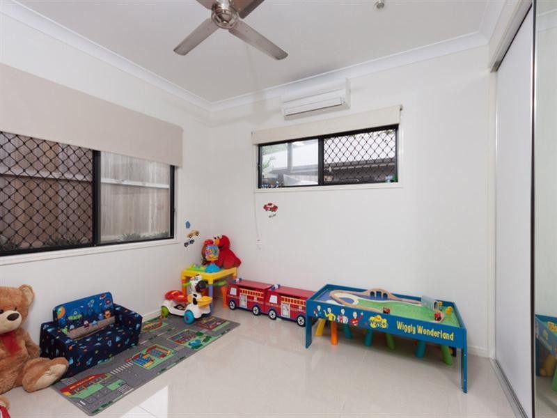 16 Anson Street, Bentley Park QLD 4869