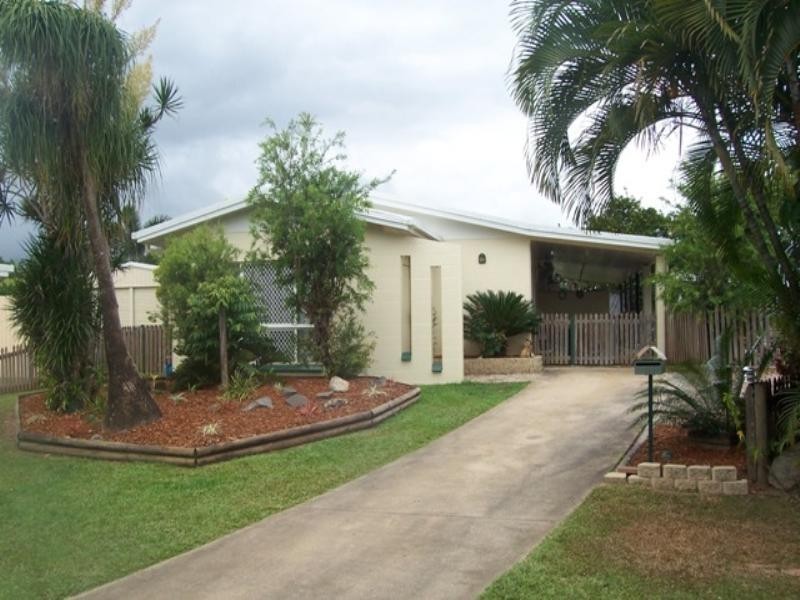 Bentley Park QLD 4869