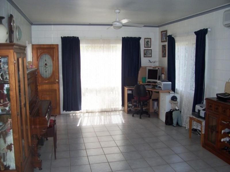 Bentley Park QLD 4869