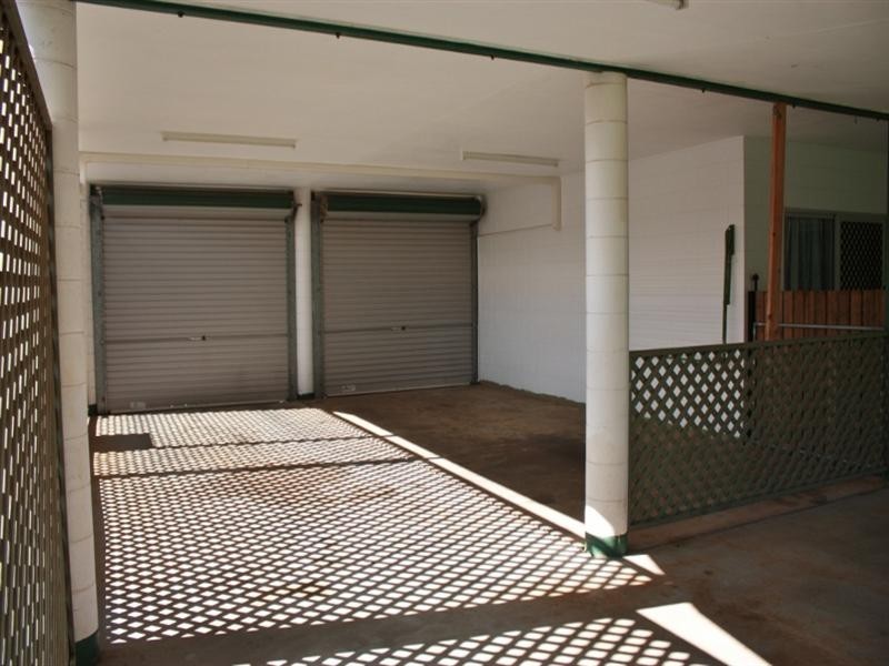 15 Beagle Close, Bentley Park QLD 4869