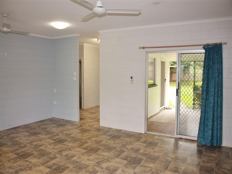 15 Beagle Close, Bentley Park QLD 4869