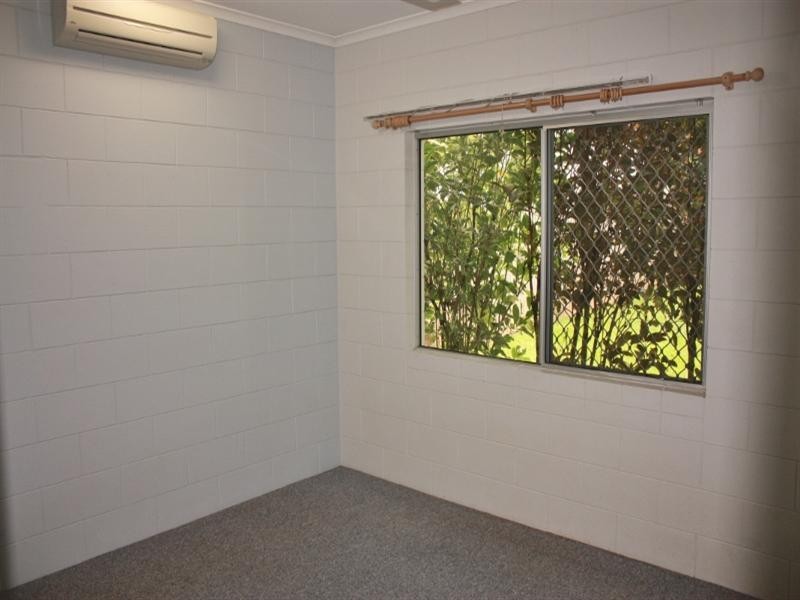 15 Beagle Close, Bentley Park QLD 4869