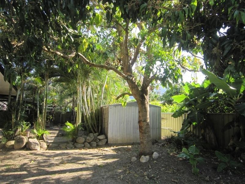 2 Victory Close, Edmonton QLD 4869