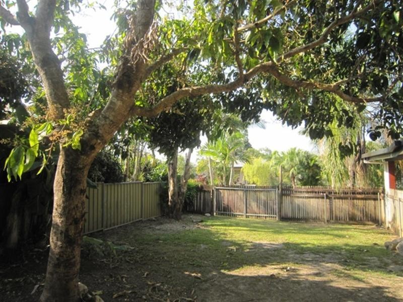 2 Victory Close, Edmonton QLD 4869