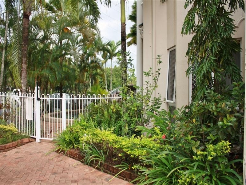 1/182 McLeod Street, Cairns North QLD 4870