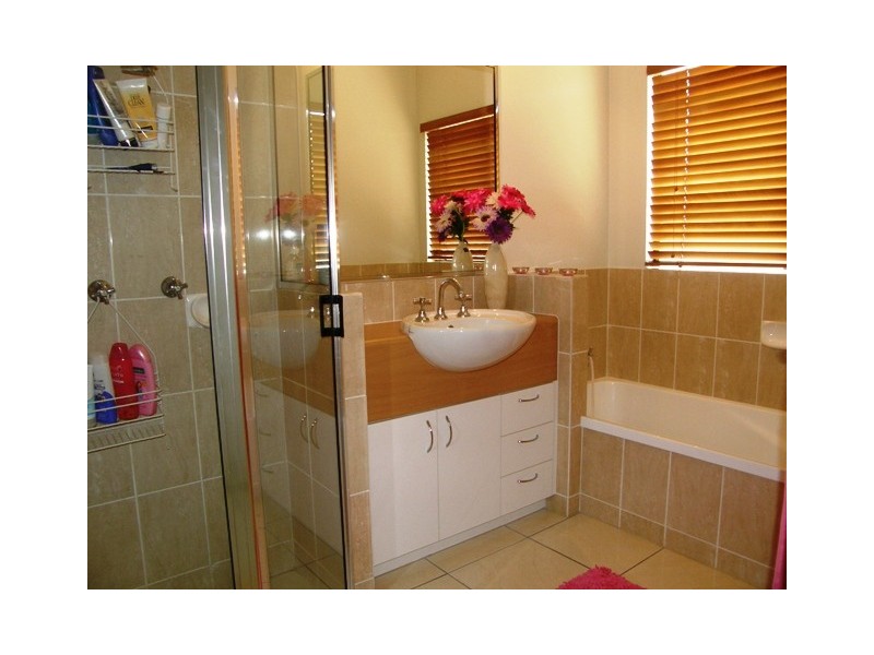 40 Arkendeith Drive, Edmonton QLD 4869