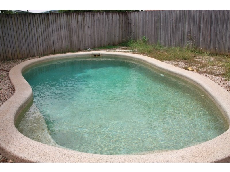 Bentley Park QLD 4869