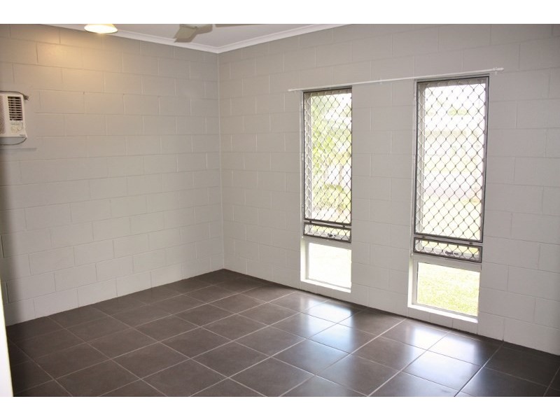 Bentley Park QLD 4869