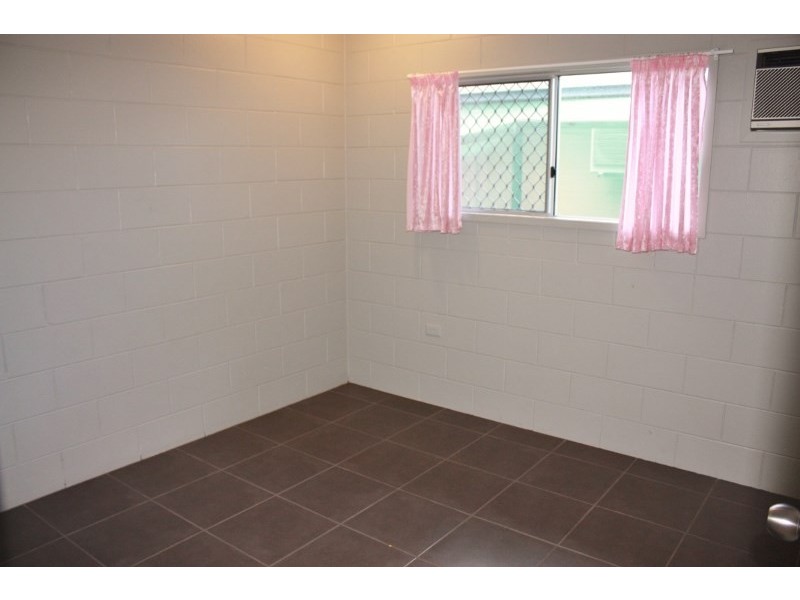 Bentley Park QLD 4869