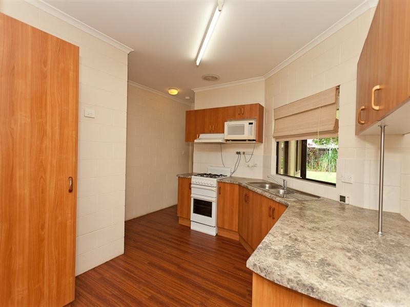 8 Hyacinth Close, Edmonton QLD 4869