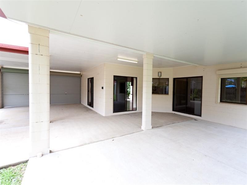 8 Hyacinth Close, Edmonton QLD 4869