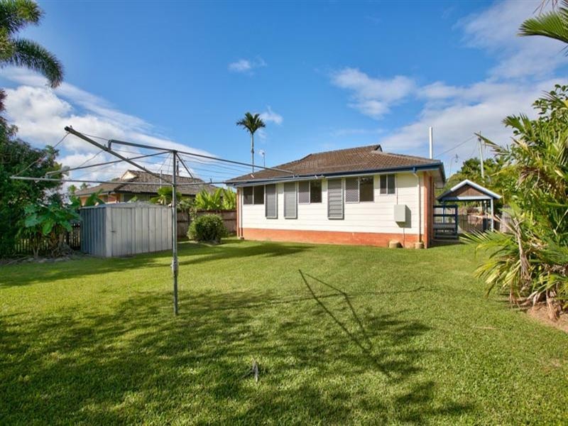 4 Millard Street, Manoora QLD 4870