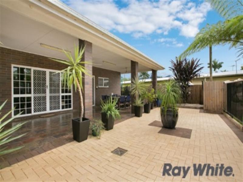 29 Stewart Street, Edmonton QLD 4869