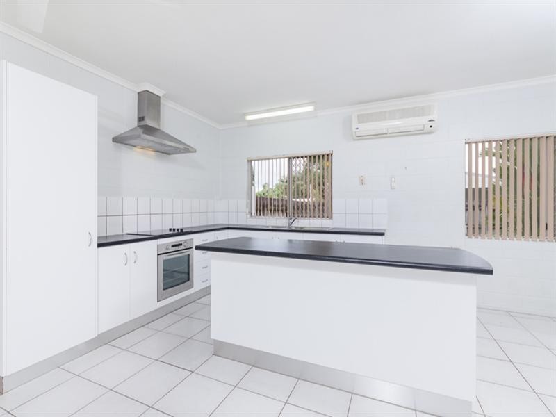 13 Bounty Close, Bentley Park QLD 4869