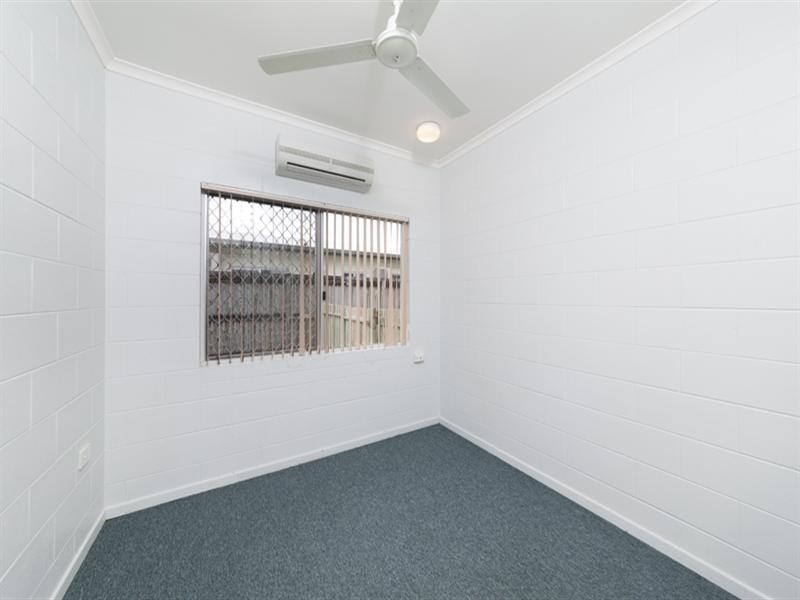 13 Bounty Close, Bentley Park QLD 4869