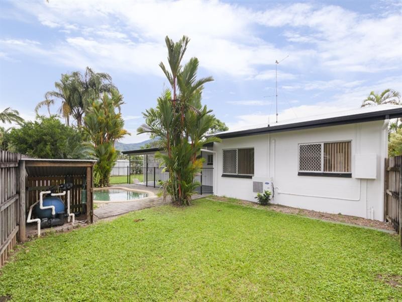 13 Bounty Close, Bentley Park QLD 4869