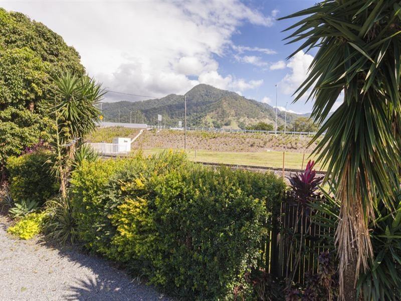 1 Sheehy Road, White Rock QLD 4868