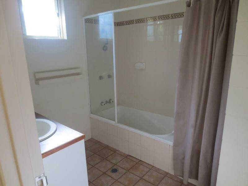 10 Lorraine Close, Bentley Park QLD 4869