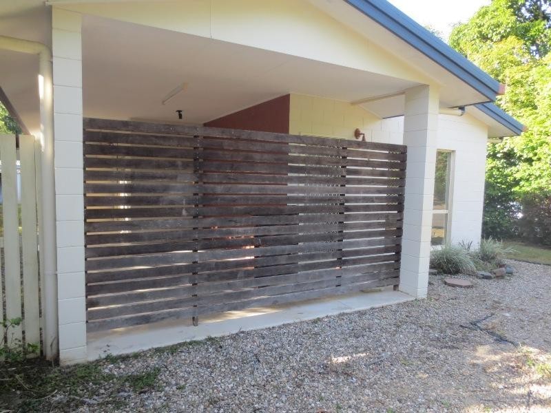 10 Lorraine Close, Bentley Park QLD 4869