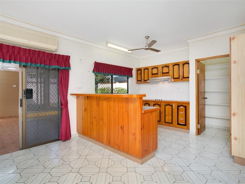 1 Augustus Street, Mooroobool QLD 4870