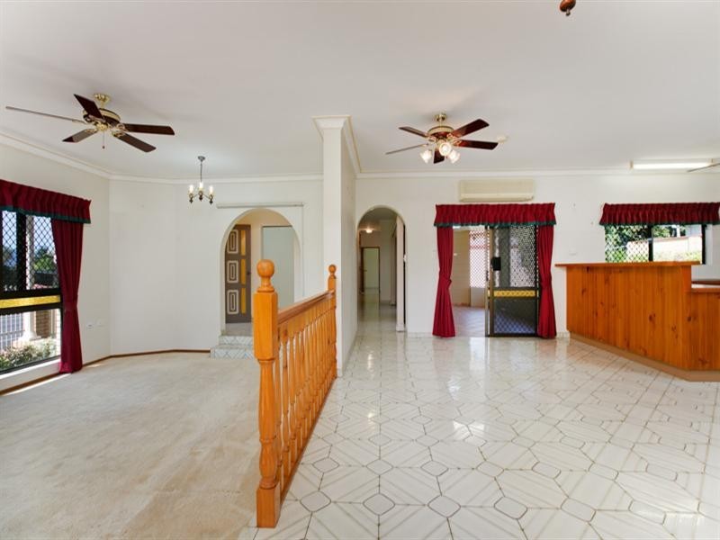 1 Augustus Street, Mooroobool QLD 4870