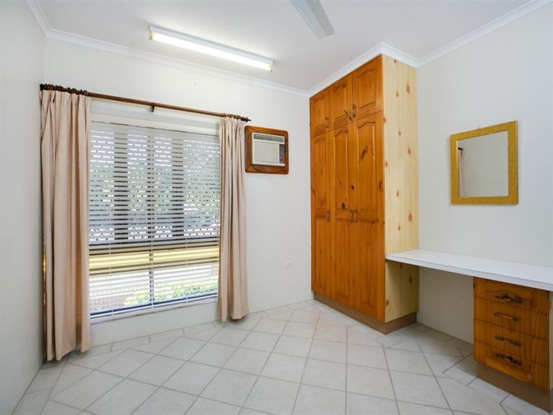 1 Augustus Street, Mooroobool QLD 4870