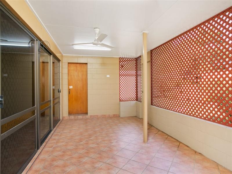 1 Augustus Street, Mooroobool QLD 4870