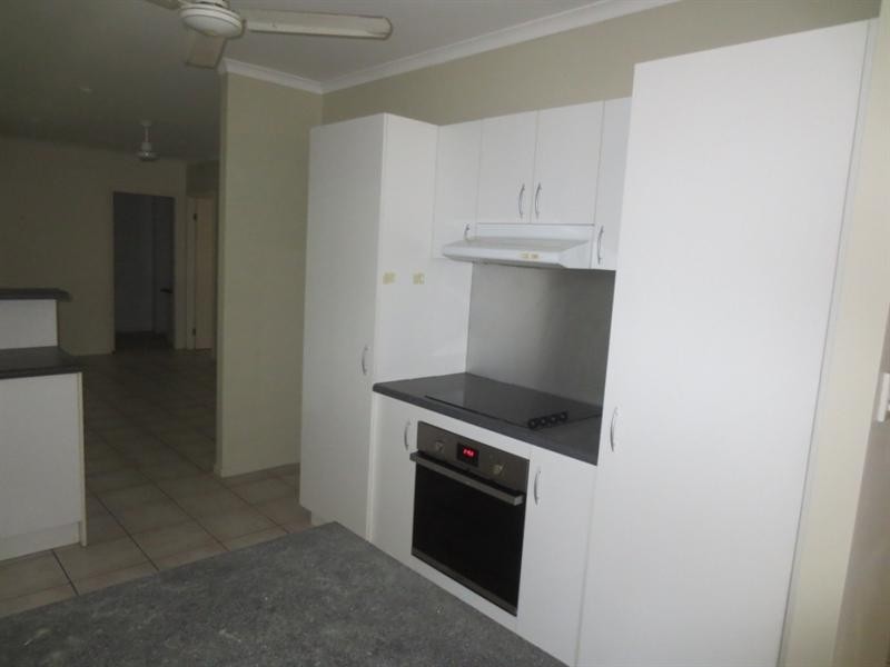Bentley Park QLD 4869