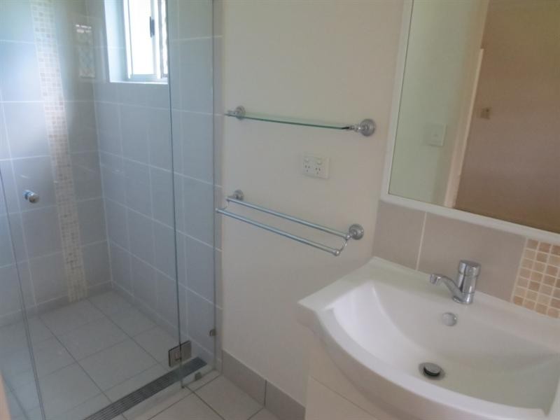 Bentley Park QLD 4869