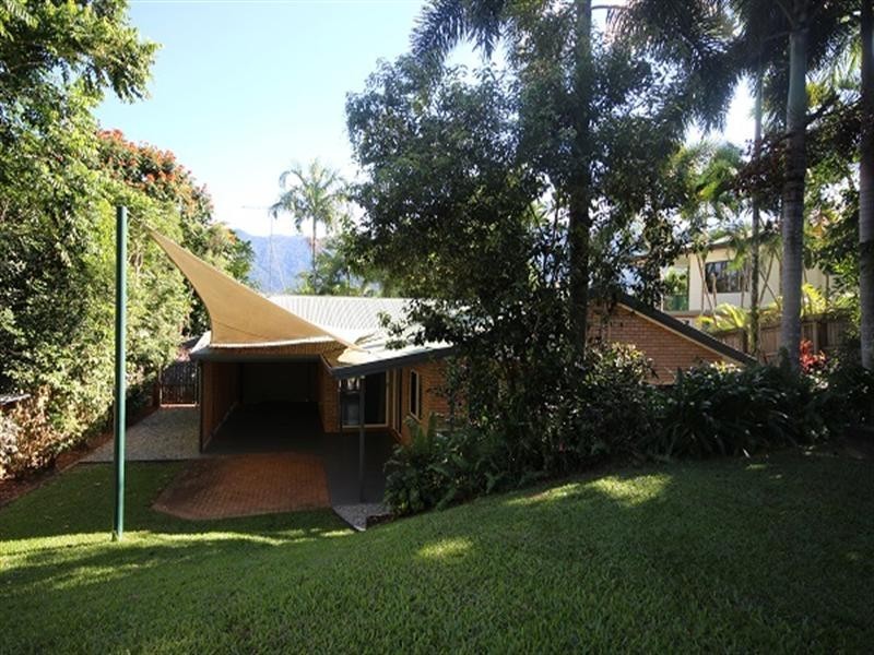 242 Robert Road, Bentley Park QLD 4869