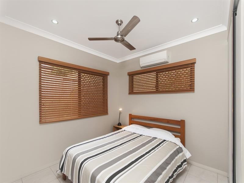 30 Lockyer Crescent, Bentley Park QLD 4869