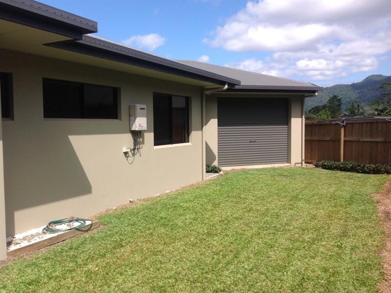 30 Lockyer Crescent, Bentley Park QLD 4869