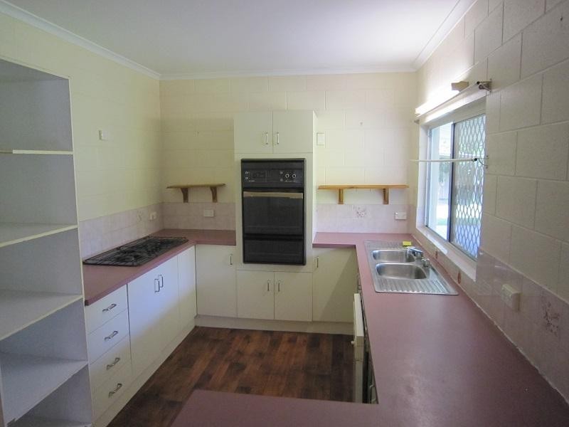 34 Tryal Street, Bentley Park QLD 4869